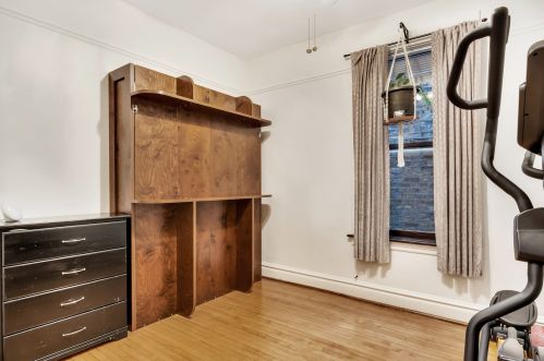 4710 Artesian Ave, Chicago IL 60659-5035 exterior