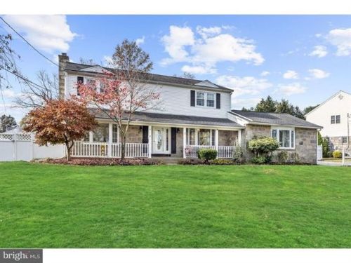 3 Georgian Dr, Riverton NJ  08077-3873 exterior