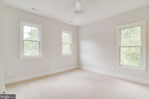 6208 Kellogg Dr, Mc Lean VA  22101-3121 exterior