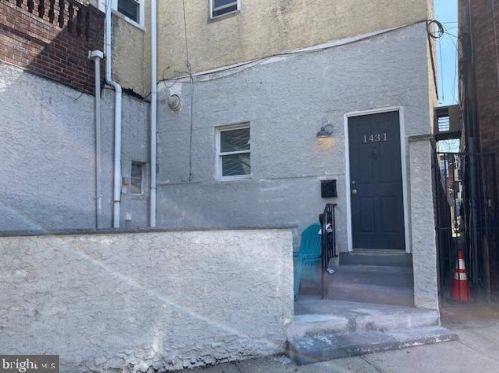 1425 12th St, Philadelphia PA 19147-4937 exterior