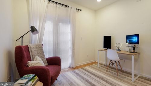 915 19 St, Philadelphia PA 19146-2638 exterior