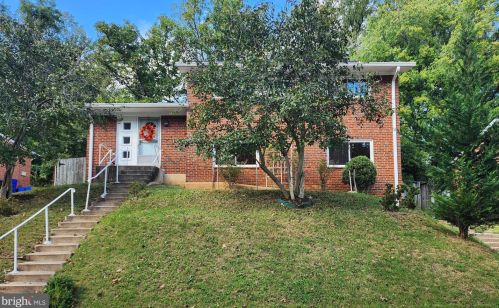 1104 Oakview Dr, Silver Spring, MD 20903-1811