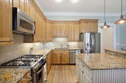 335 9 St, Atlanta GA 30309-4209 exterior