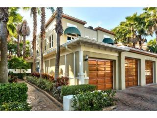 1151 Abbeys Way, Tampa, FL 33602-5958