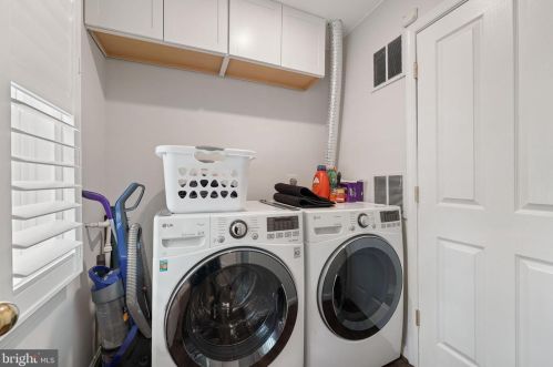 4659 Lambert Dr, Alexandria VA  22311-4942 exterior