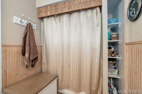 1590 Nelson St, Meskegon MI 49441-1036 exterior