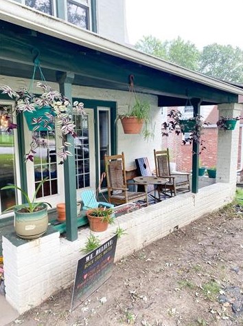 22 Hartnett Ave, Saint Louis, MO 63135-2129