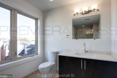 753 Marshall St, Philadelphia PA  19123-2722 exterior