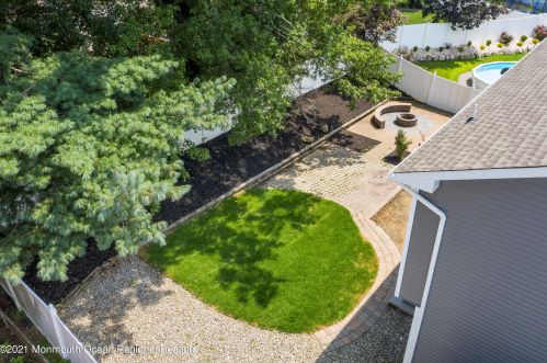 28 Twain Ave, Old Bridge NJ  08857-2110 exterior