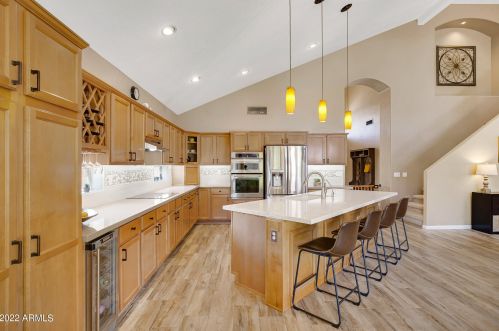 15405 18 Ave, Phoenix AZ 85015-3840 exterior