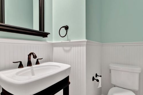 3710 Clover Vly Dr, Humble TX exterior