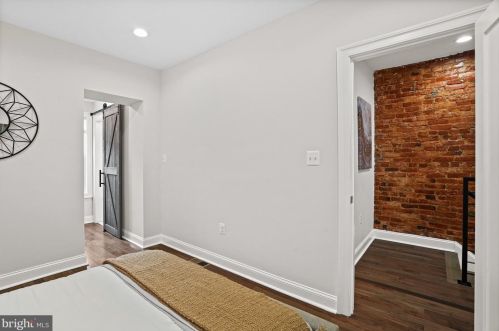 3210 Park Pl, Washington DC  20010-2529 exterior