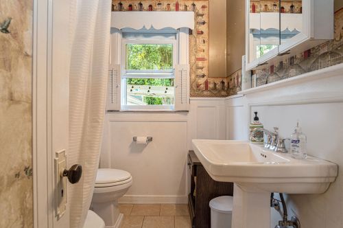 2185 Moon St, Meskegon MI 49441-1551 exterior