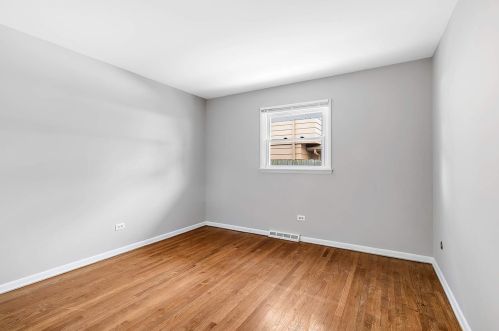 2614 Glenwood Ave, Joliet IL 60435-4945 exterior