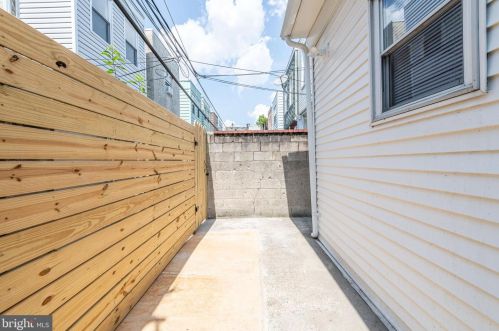 2020 16 St, Philadelphia PA 19121-2336 exterior