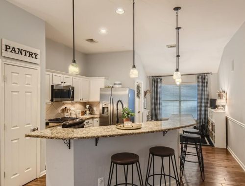 4329 Cyn Gln Cir, Austin TX 78732-2187 exterior