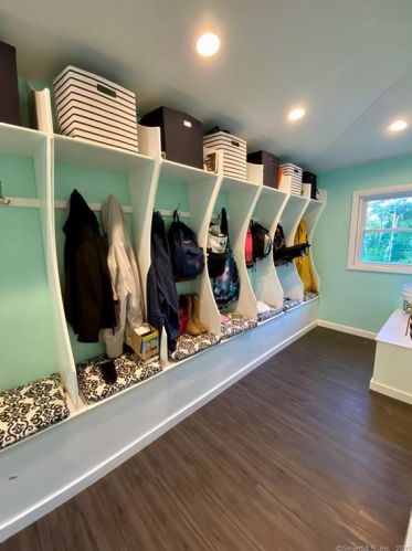 68 Pratt Rd, Killingly CT 06241-1740 exterior