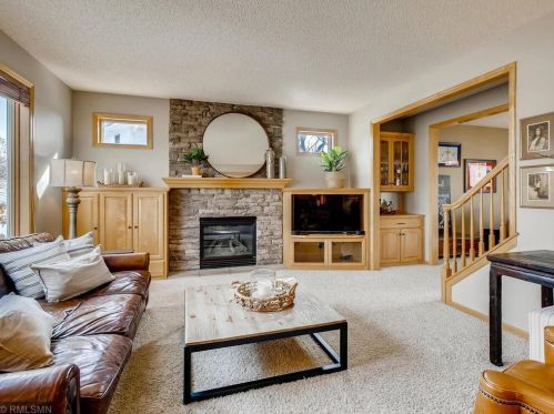 8932 Highview Ln, Saint Paul MN 55125-4921 exterior