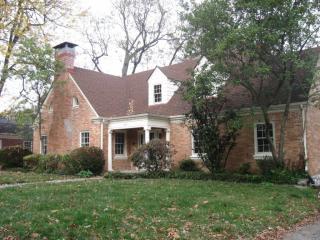 523 Arcadia Park, Lexington, KY 40503-1353