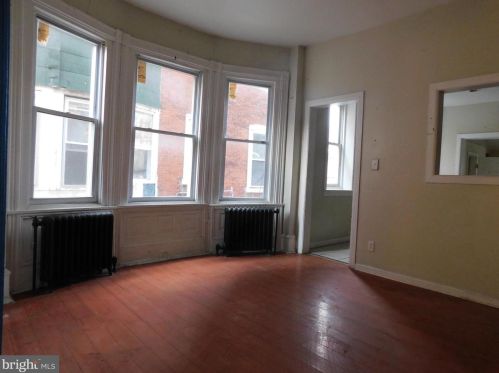 5035 Cedar Ave, Philadelphia PA 19143-1653 exterior