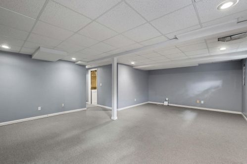 6127 Erb Rd, Saint Louis MO 63129-4505 exterior