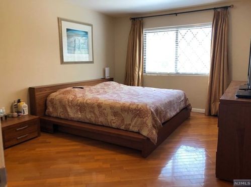 55 Linwood Ave, Cresskill NJ 07626-2103 exterior