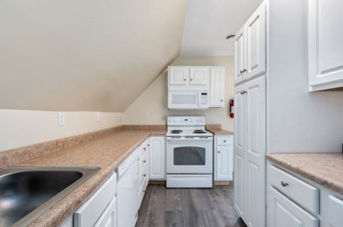 322 Amber St, Pittsburgh PA 15206-3607 exterior