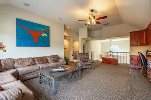 9904 Charthouse Cv, Austin TX 78730-3566 exterior