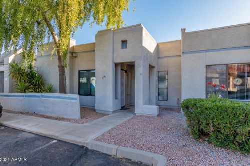 6230 33rd Ave, Phoenix AZ  85017-1400 exterior