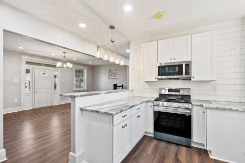 1433 Mervin Ave, Pittsburgh PA  15216-2028 exterior