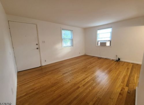 401 Front St, Plainfield NJ  07060-1341 exterior