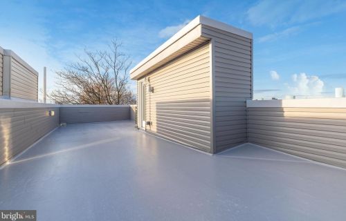 1720 22nd St, Philadelphia PA 19145-1943 exterior