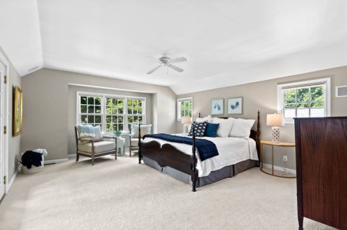 523 Carlisle Ave, Milwaukee WI 53217-4831 exterior