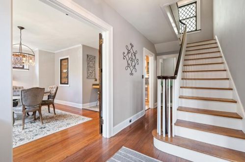 5438 Howe St, Pittsburgh, PA 15232-2206