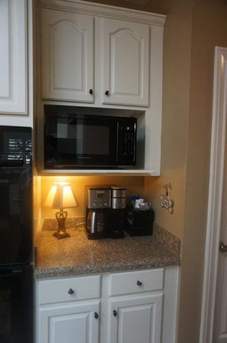 5703 Lockhill Rd, San Antonio TX 78240-1620 exterior