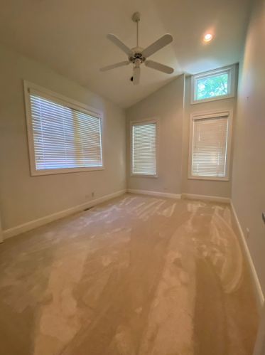 1821 Oakdale Ave, Chicago IL  60657-4023 exterior