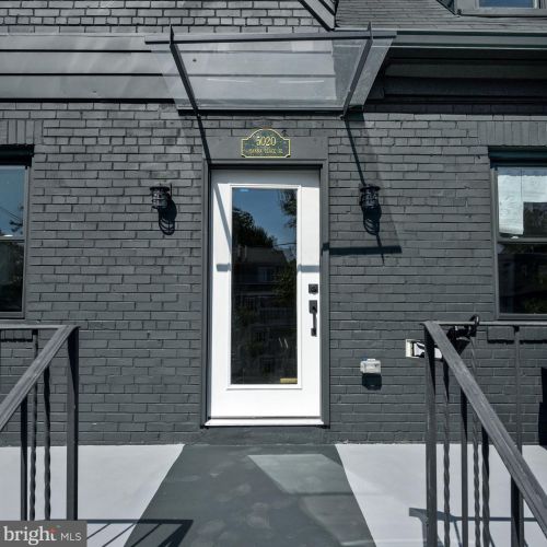 5020 Hanna Pl, Washington DC  20019-5818 exterior