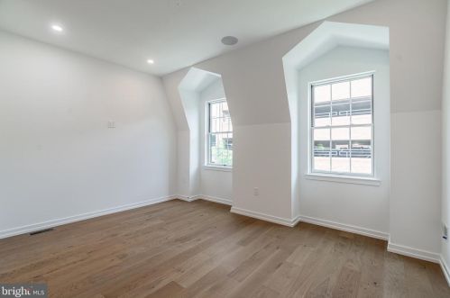 2005 Kater St, Philadelphia PA 19147-1817 exterior