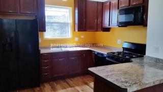 200 Marquette Rd, Chicago IL  60637-3712 exterior