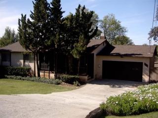 2717 Alta Vista Dr, Fallbrook, CA 92028-9681