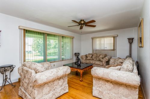 4430 75th St, Milwaukee, WI 53218-5432