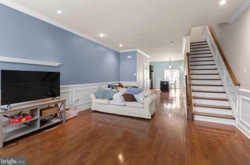 2325 Ellsworth St, Philadelphia PA  19146-2419 exterior