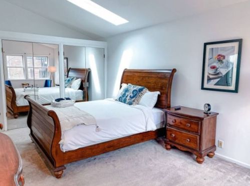 2743 Greenview Ave, Chicago IL 60657-4007 exterior