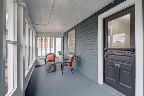 1418 Jenifer St, Madison WI  53703-3719 exterior