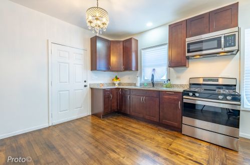 1403 2 Ave, Broadview IL 60153-2212 exterior