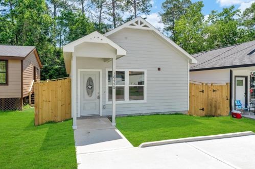 16458 Eastchase, Montgomery TX  77316-6702 exterior