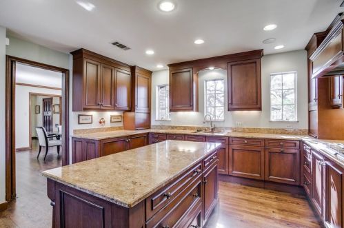 1817 Colorado Blvd, Dallas TX 75203-1248 exterior