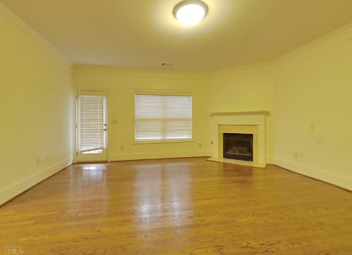 2765 Durham Dr, Atlanta GA  30319-3673 exterior