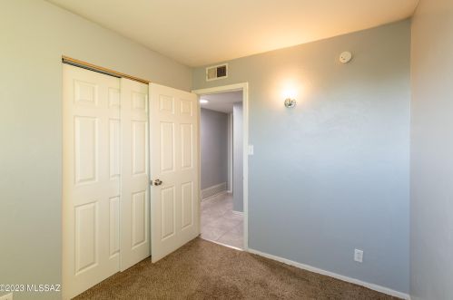 8051 Malvern St, Tucson AZ  85710-4238 exterior