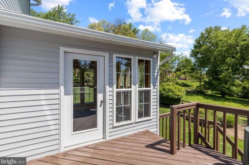 1921 Dundee Rd, Rockville MD exterior